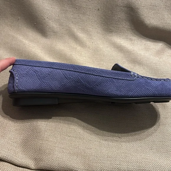 Aerosoles Stitch N Turn Nu Day Leather Loafer - Picture 6 of 13